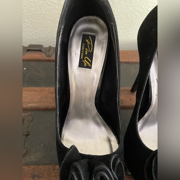 PinUp Couture Pleaser Black faux suede platform peep toe heels size 9 ~ - Picture 9 of 12